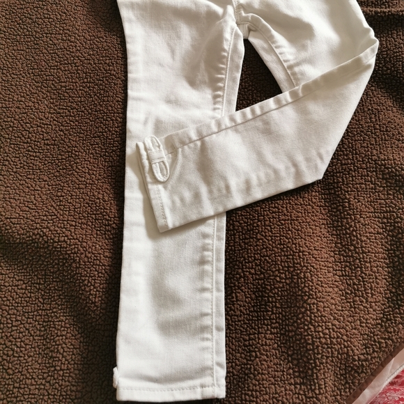 Baby  gap white jegging or legging jean 5yrs - Picture 3 of 8